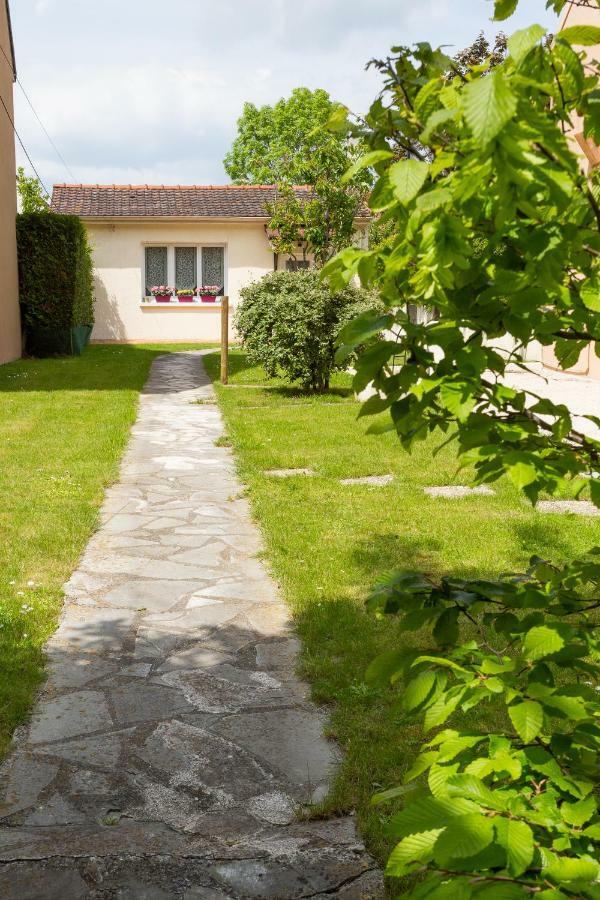 Angels Inn Coutevroult Bagian luar foto